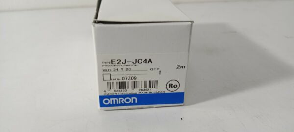 Omron E2J-JC4A capacitive proximity switch 2 meter cable Omron Corporation Japan