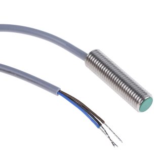 Sensore di prossimità Cilindro filettato Baumer, M8, rilevamento 2 mm, 10 → 30 V c.c.