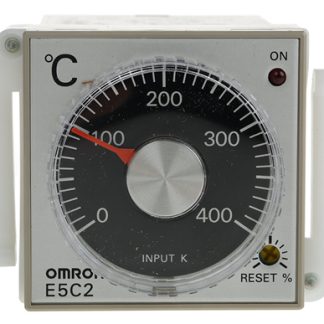 Regolatore di temperatura On/Off Omron E5C2, 100 → 240 V c.a., 48 x 48 (1/16 DIN)mm, 1 uscita Relè