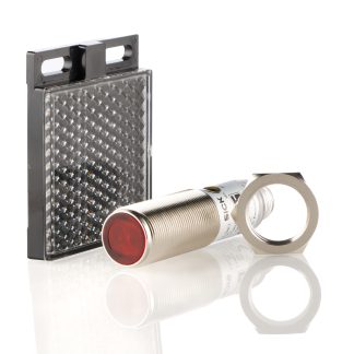 Sensore fotoelettrico Cilindrico RS PRO, a retroriflessione, rilevamento 50 mm → 7 m., uscita PNP