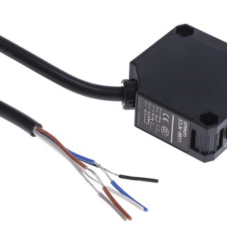 Sensore fotoelettrico Rettangolare Omron, a retroriflessione, rilevamento 7 m, 100 mm, uscita Relè