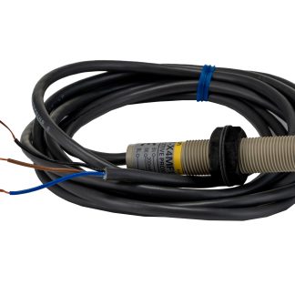 Sensore di prossimità Cilindro filettato Omron, M12, rilevamento 4 mm, 10 → 30 V c.c.