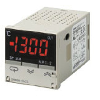 Termoregolatori PID Omron E5CS, 100 → 240 V c.a., 48 x 48mm, 1 uscita Relè