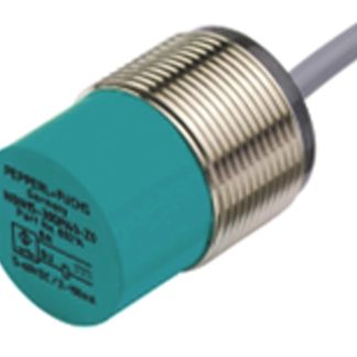 Sensore di prossimità Cilindro filettato Pepperl + Fuchs, M30, rilevamento 15 mm, 5 → 30 V dc