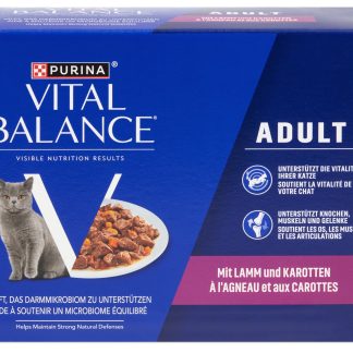 Vital Balance Adult · sliced in sauce · Lamb & carrots