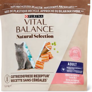 Vital Balance Natural Selection · dry food for cats · salmon